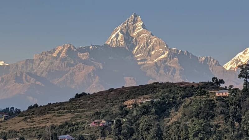 टल्कनै छाडे हिमालमा हिउँ